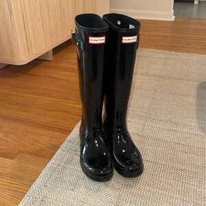 NEVER WORN Hunter boots - tall black, size 9.